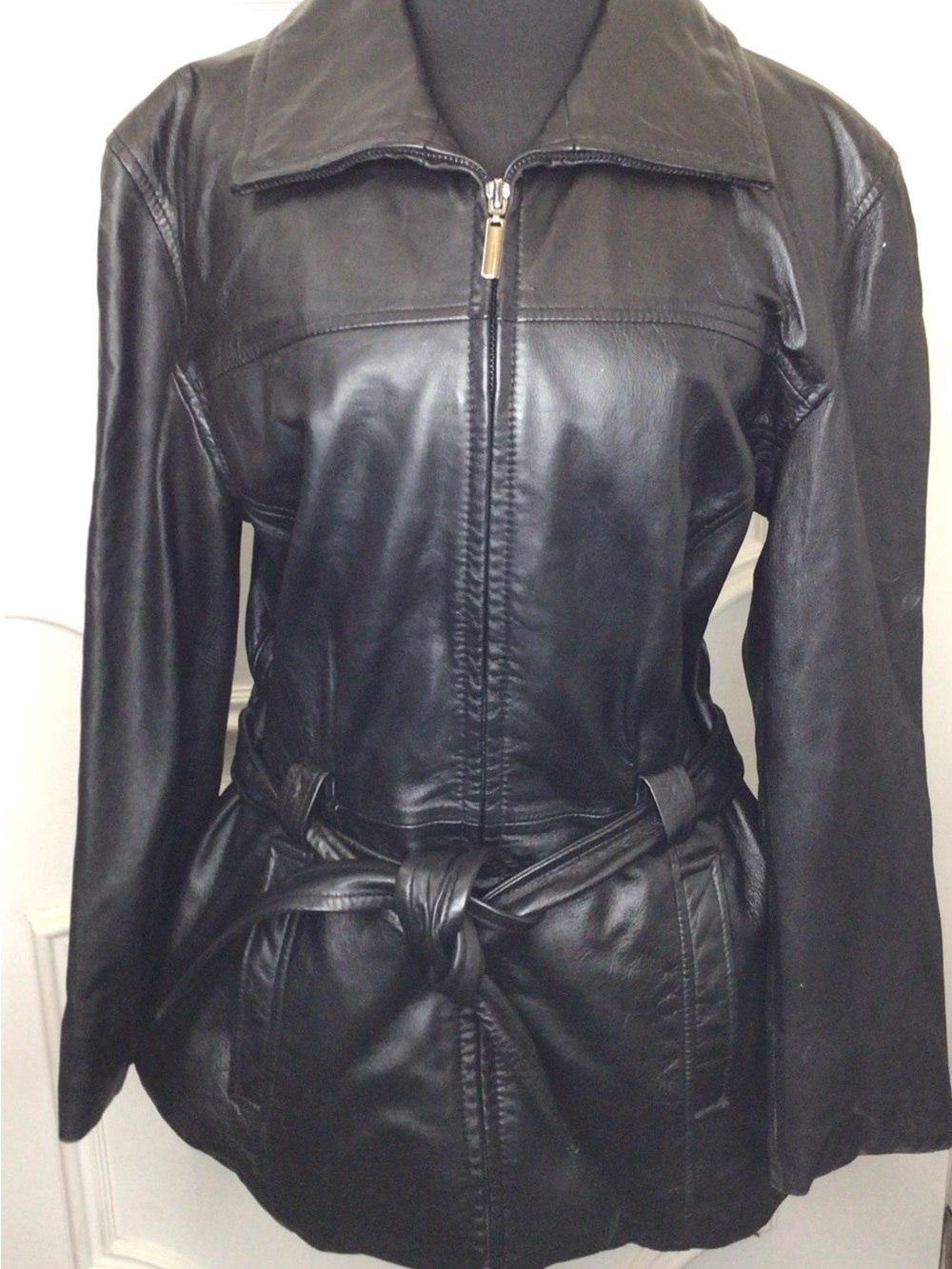Classic Black Leather Zip-Front Women's Jacket